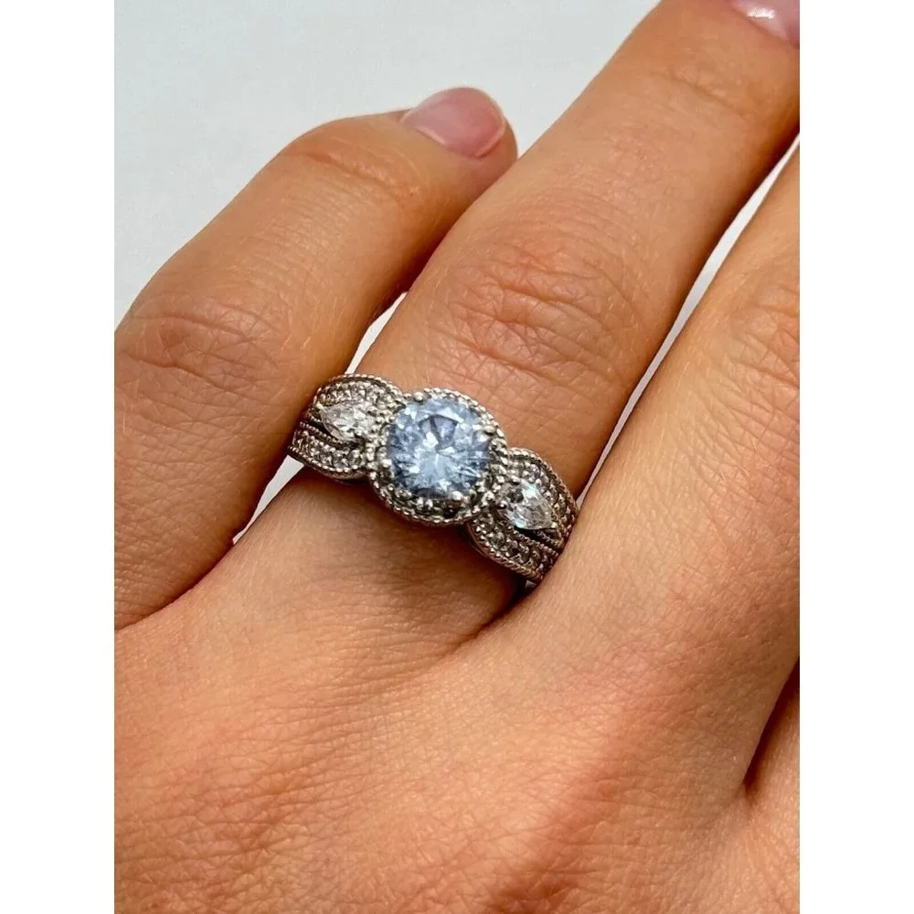 925 STERLING SILVER CZ RING SIZE 6.5